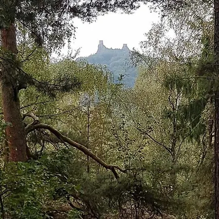 Na Vrcholu Boreckých Skal Chata *