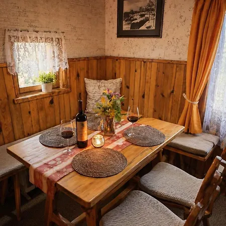 Chata Na Vrcholu Boreckých Skal *