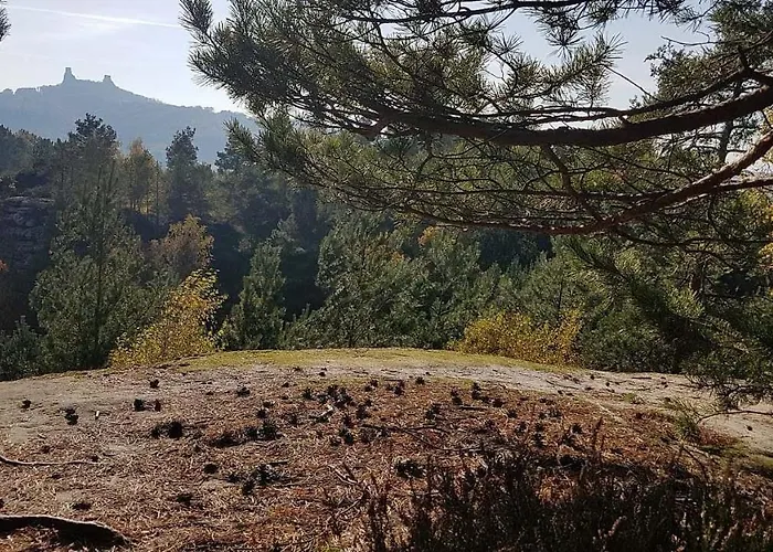 Chata Na Vrcholu Boreckých Skal *